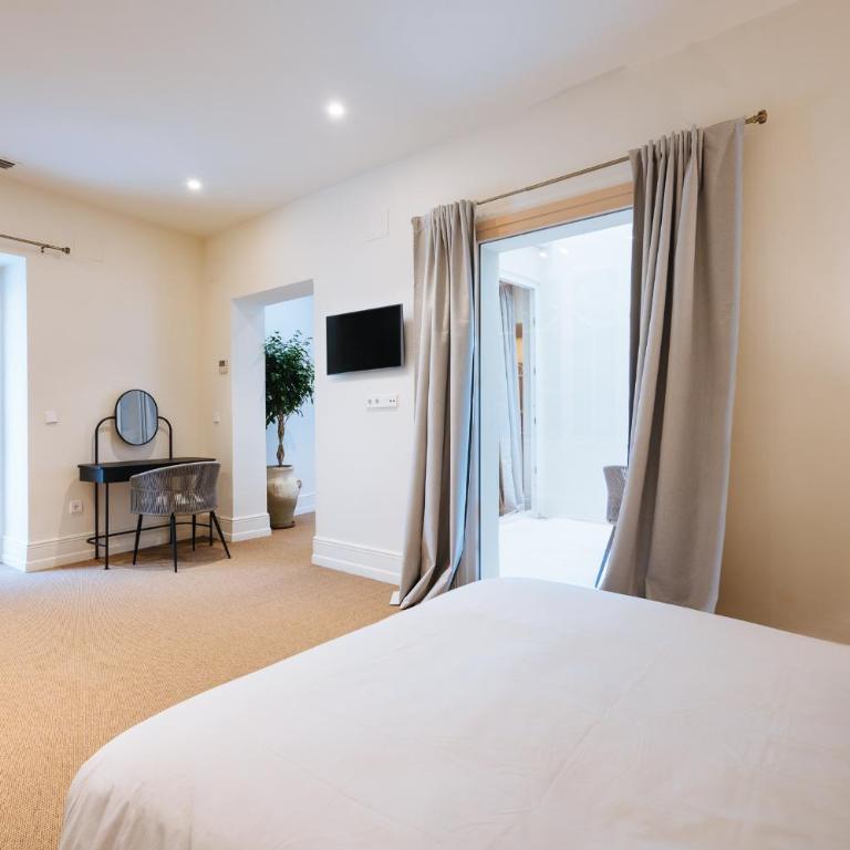 Luxurious Apartment with Andalusian Patio and Pool, Facing the Cathedral - Apartamento de 2 dormitorios - 10