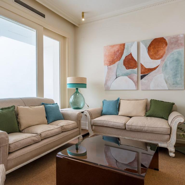 Luxurious Apartment with Andalusian Patio and Pool, Facing the Cathedral - Apartamento de 2 dormitorios - 4
