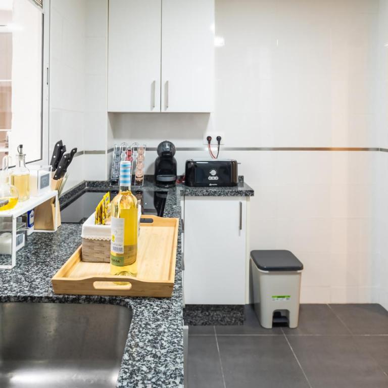 Apartamento a 15 minutos de la Judería con Parking - Three-Bedroom Apartment - 13