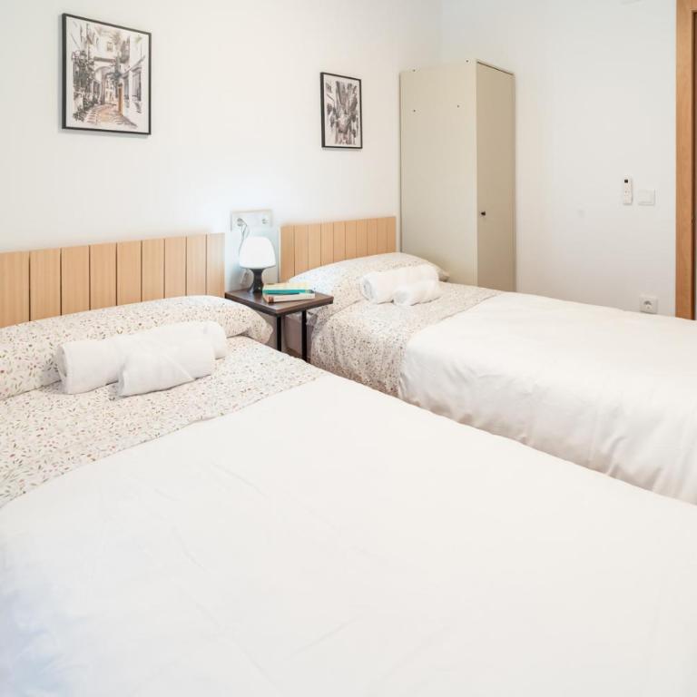 Apartamento a 15 minutos de la Judería con Parking - Three-Bedroom Apartment - 33