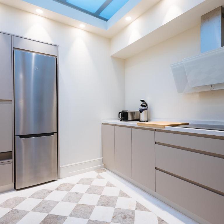Luxurious Apartment with Andalusian Patio and Pool, Facing the Cathedral - Apartamento de 2 dormitorios - 28