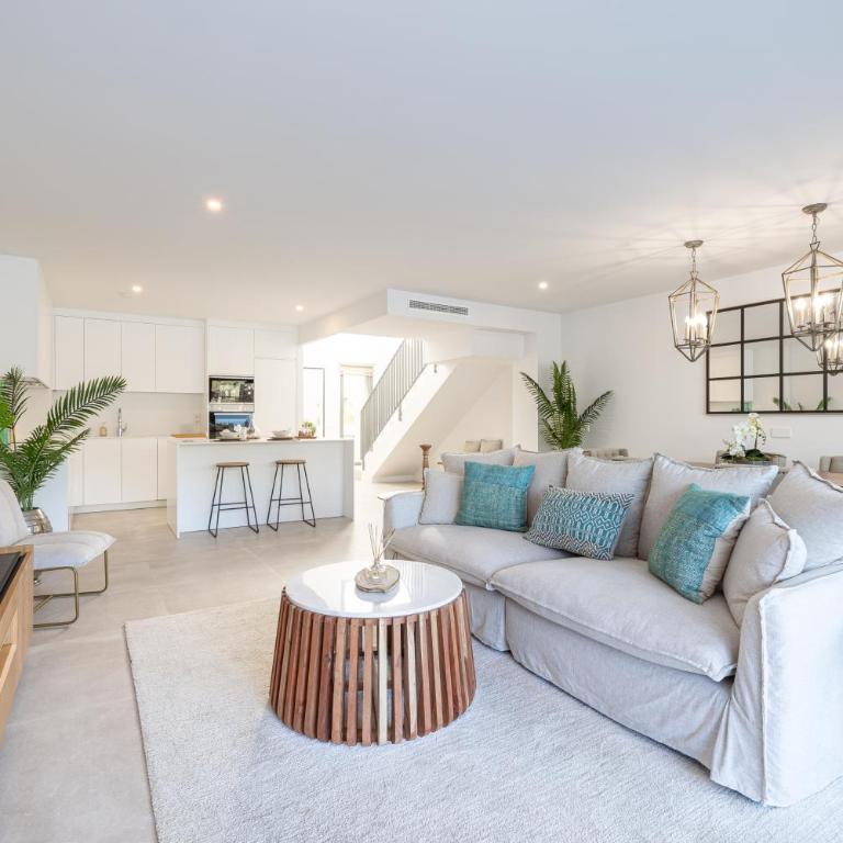 Luxury House Chaparral Golf E64 by AORA STAY - Casa de 3 dormitorios - 2