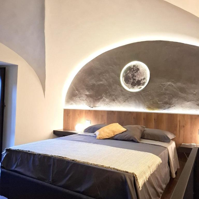 Moon Art design unico e vasca idromassaggio doppia - One-Bedroom House - 13