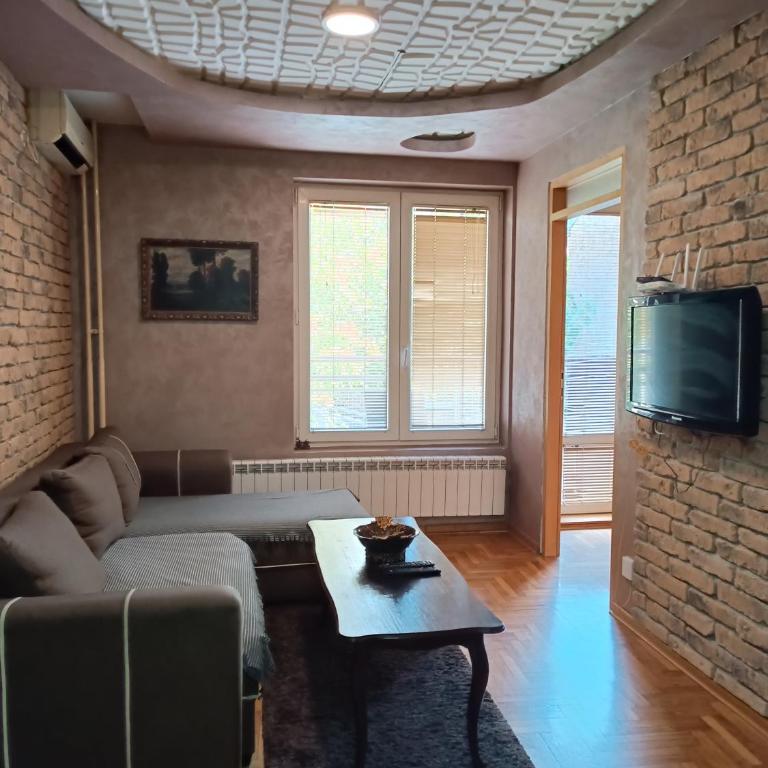 Front Apartment - Apartman sa 1 Spavaćom Sobom - 1
