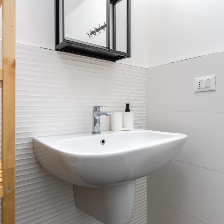 V-Home nel Centro del Quadrilatero con 2 Camere da Letto - Two-Bedroom Apartment - 12