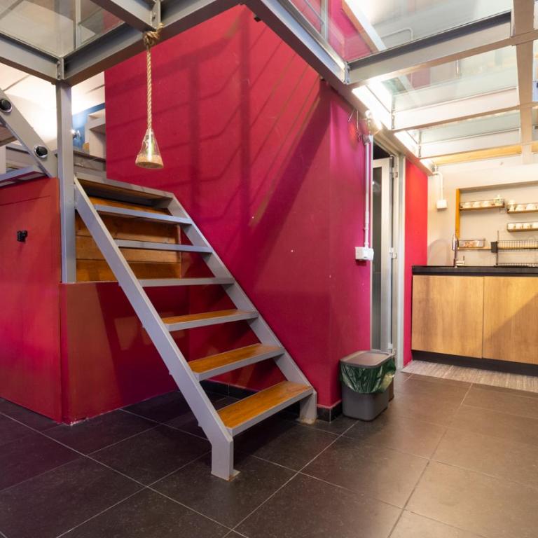 Trastevere Loft - Two-Bedroom Apartment - 11