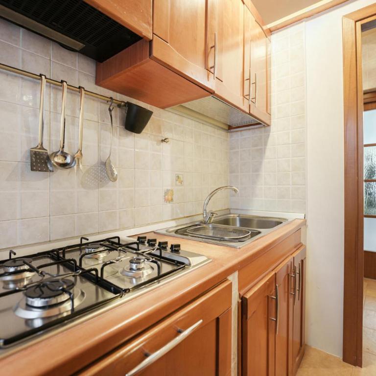 Casa Spaziosa, a pochi passi da Metro e Centro - Appartamento con 2 Camere da Letto - 7