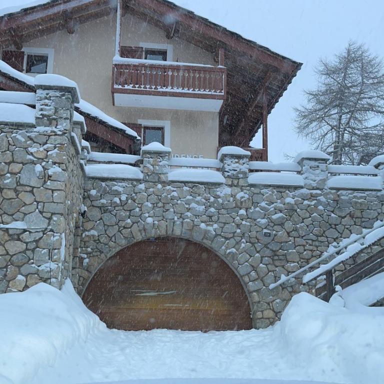 Appartement esprit chalet - splendide vue montagne à 180 - Appartement avec Vue sur la Montagne - 34