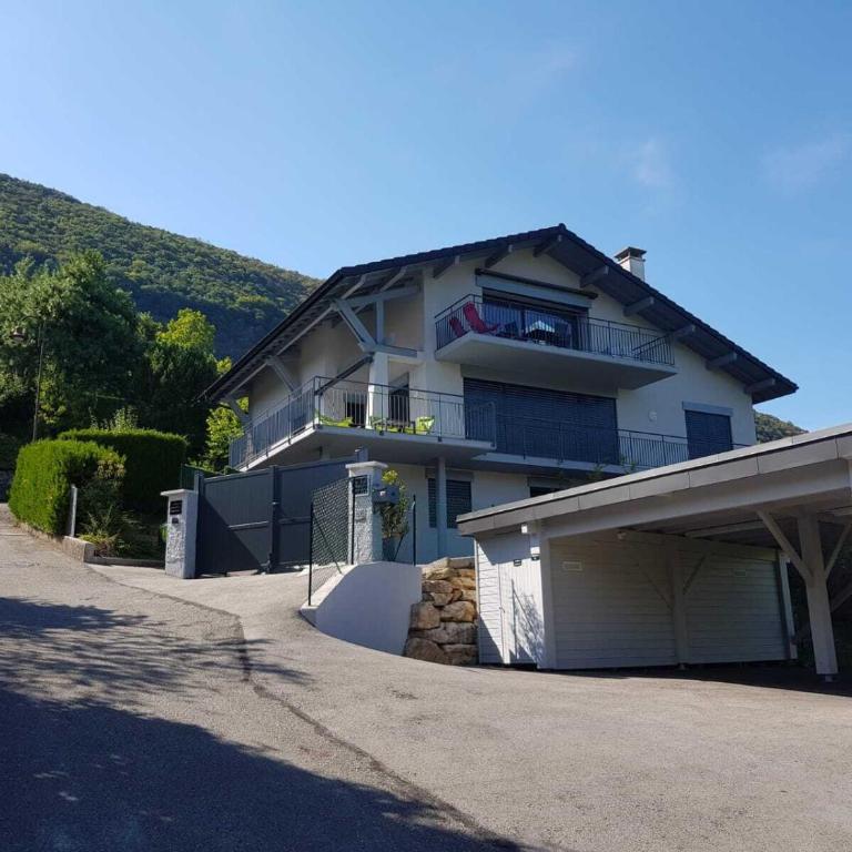 Appartement Tournette - Vue Lac - Deluxe Apartment - 2