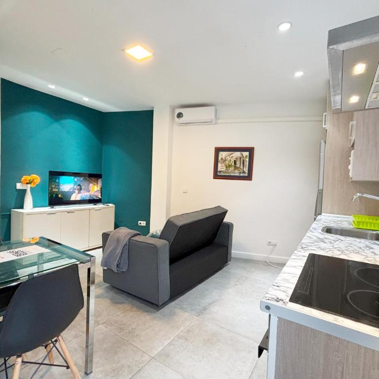 Luminoso, con patio y buena zona - Apartamento de 1 dormitorio - 11