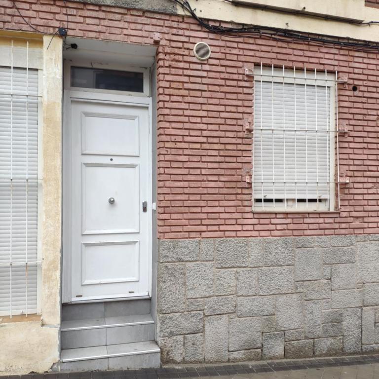 Luminoso, con patio y buena zona - Apartamento de 1 dormitorio - 2