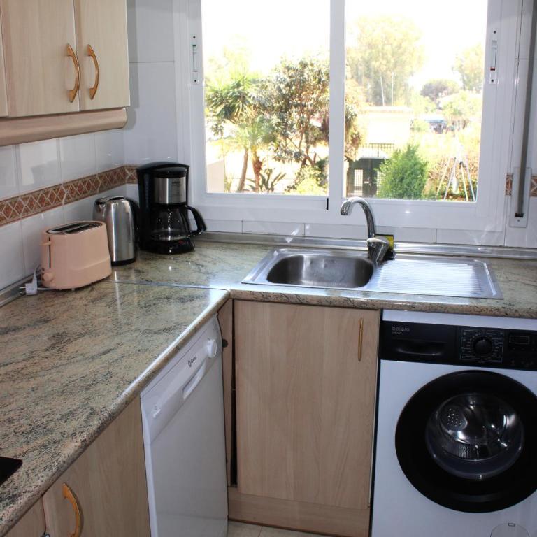 Piso cerca de Puerto Banús - Apartment with Terrace - 21