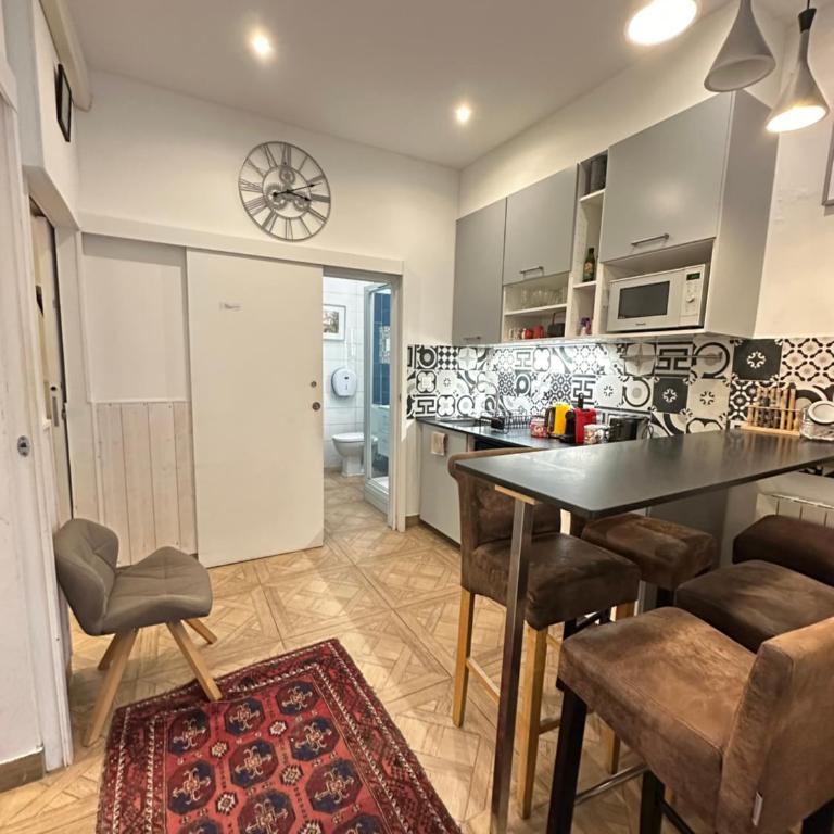 Charles V Marais Apartment - Appartement - Rez-de-Chaussée - 26