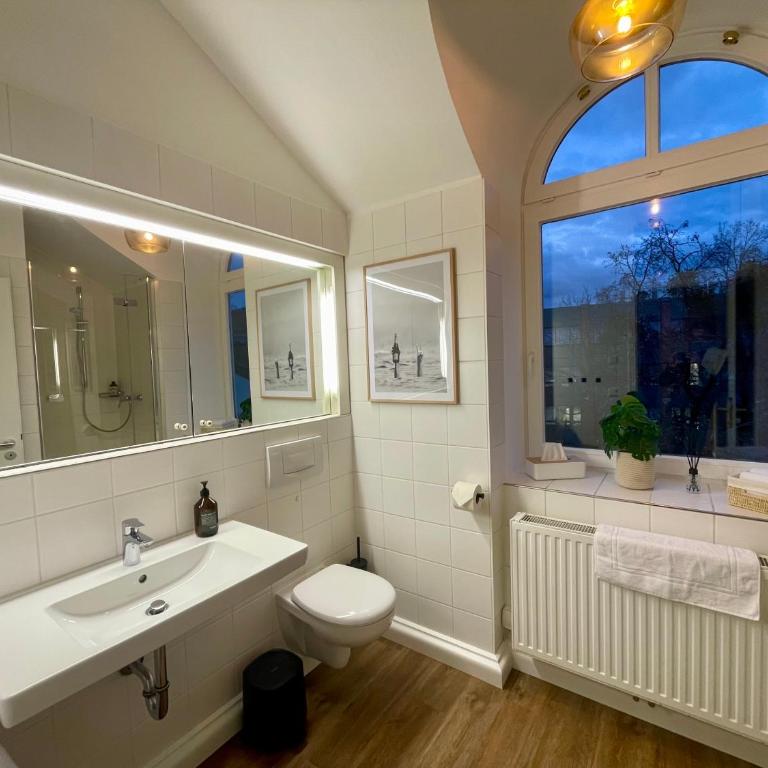 Munich Penthouse with Kitchen, Roofgarden and Parking - Superior Apartment mit 2 Schlafzimmern - 12
