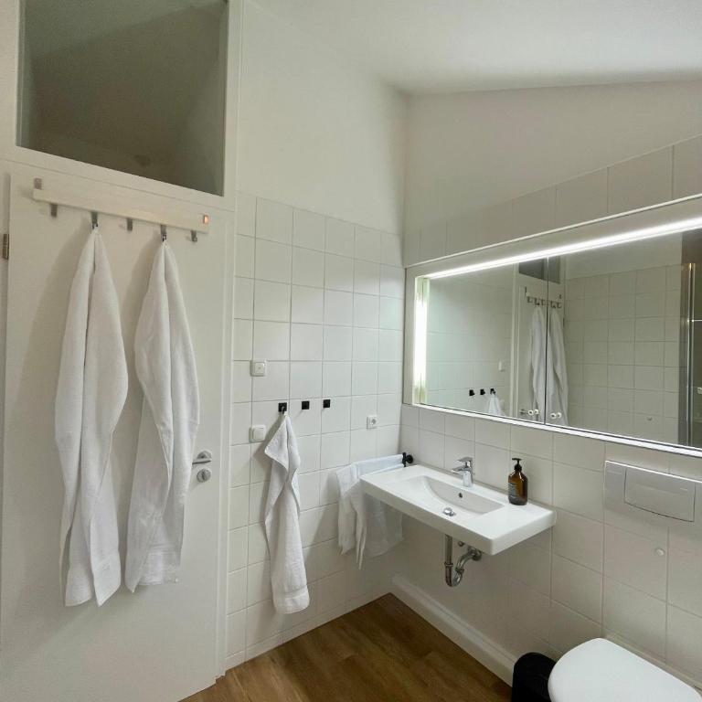 Munich Penthouse with Kitchen, Roofgarden and Parking - Superior Apartment mit 2 Schlafzimmern - 20