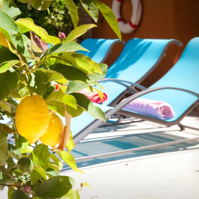 Villa Modernista - Villa with Private Pool - 41