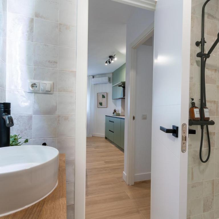 Diseño y comodidad en Bami - Two-Bedroom Apartment - 8