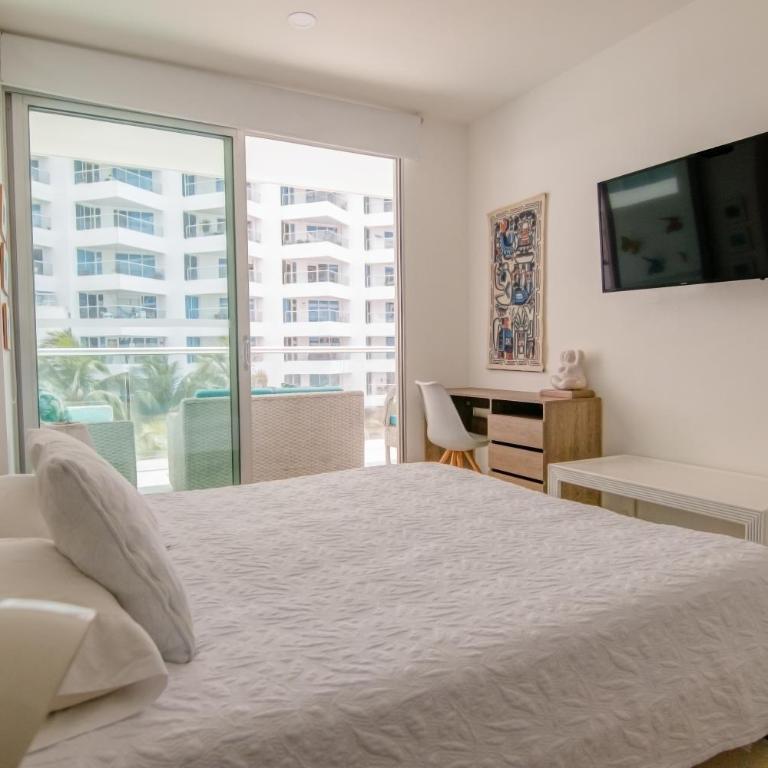 Morros Epic 2 Bedrooms Beachfront by Inmobiliaria MFR - Two-Bedroom Apartment - 3