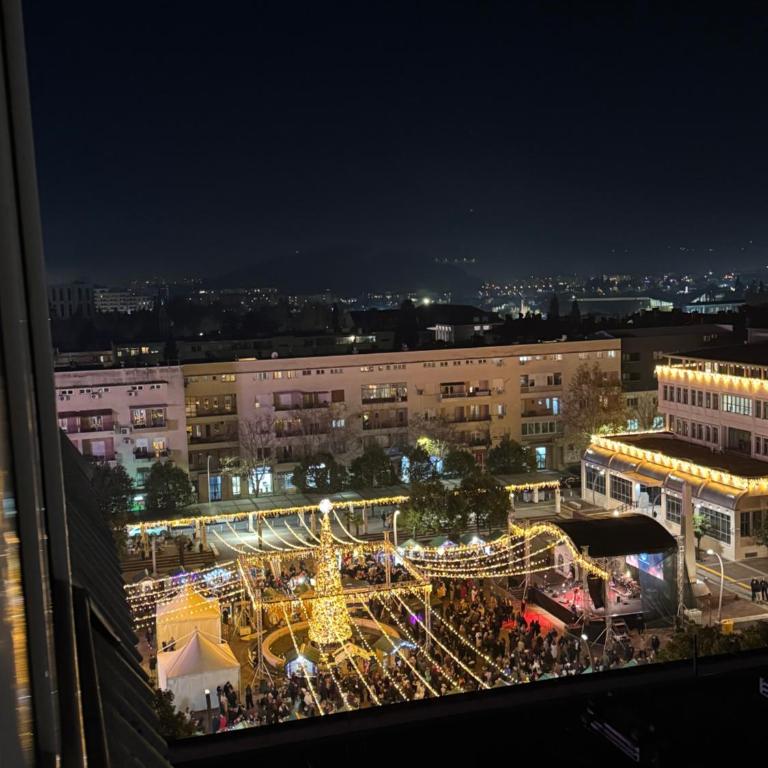 Stan u strogom centru grada - Apartman sa 2 Spavaće Sobe i Pogledom na Grad - 20