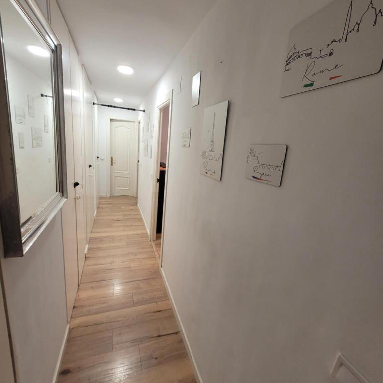 Habitaciones con vistas Madrid - Habitación Doble con baño compartido - 19