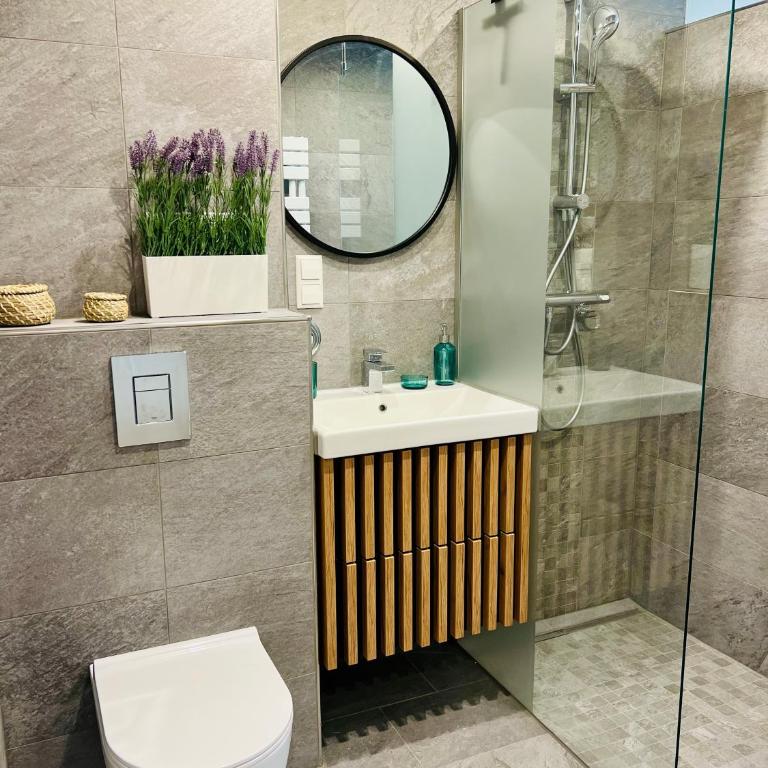 See-Apartment AURA am Fuße der Gerlitzen Alpe und Ufer des Ossiacher Sees - mit privatem Seezugang & Hallenbad - Apartment - 16