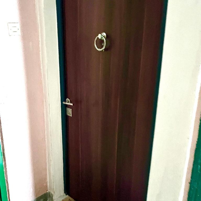Cozy Stay Near Airport - Apartman sa 2 Spavaće Sobe - 1