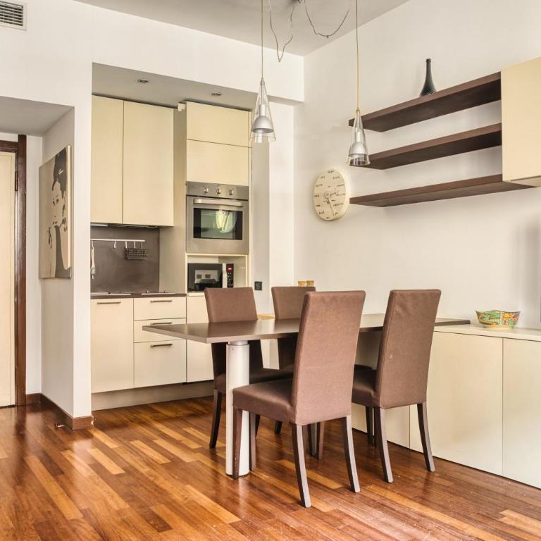 Just Urban Stays - Strategic 1BR Apartment for Duomo & City Life - M1 - Appartamento con 1 Camera da Letto - 2