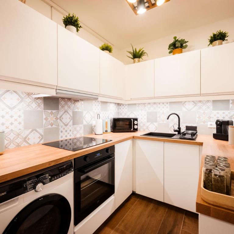 BoRa Apartments - Apartamento de 1 dormitorio con balcón y vistas a la montaña - 9