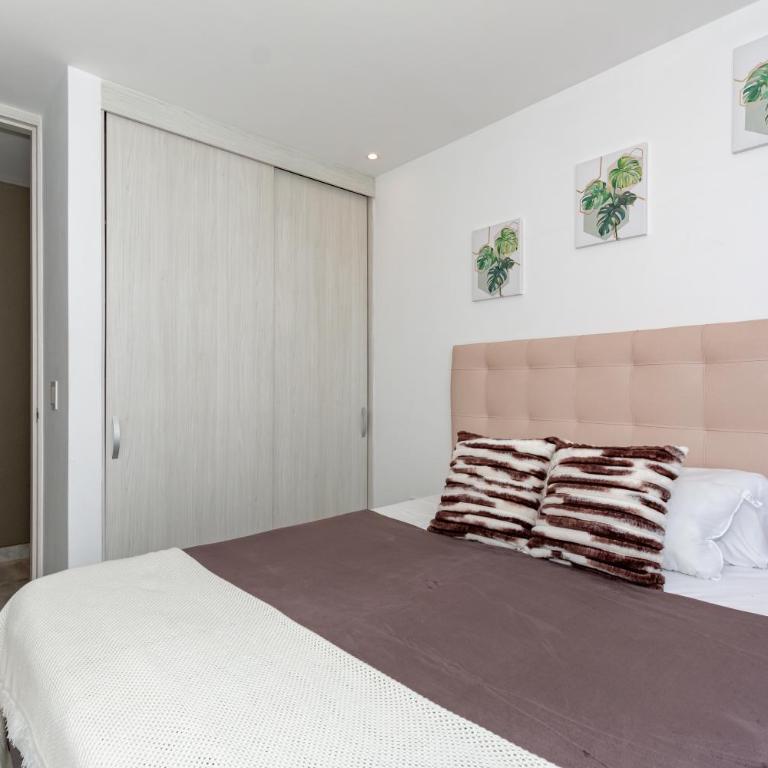Escapada de Lujo, Apartamento con Jacuzzi Privado y Vista Panorámica a la Ciudad - Apartamento de 1 dormitorio - 14