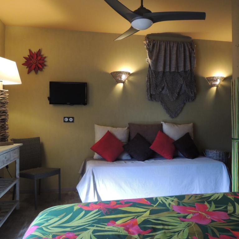 Via Bahia - Maison d'hôtes - Chambre Triple - Vue sur Jardin - 2