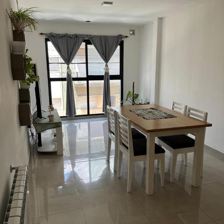 Departamento Centrico - Apartamento de 2 dormitorios - 2