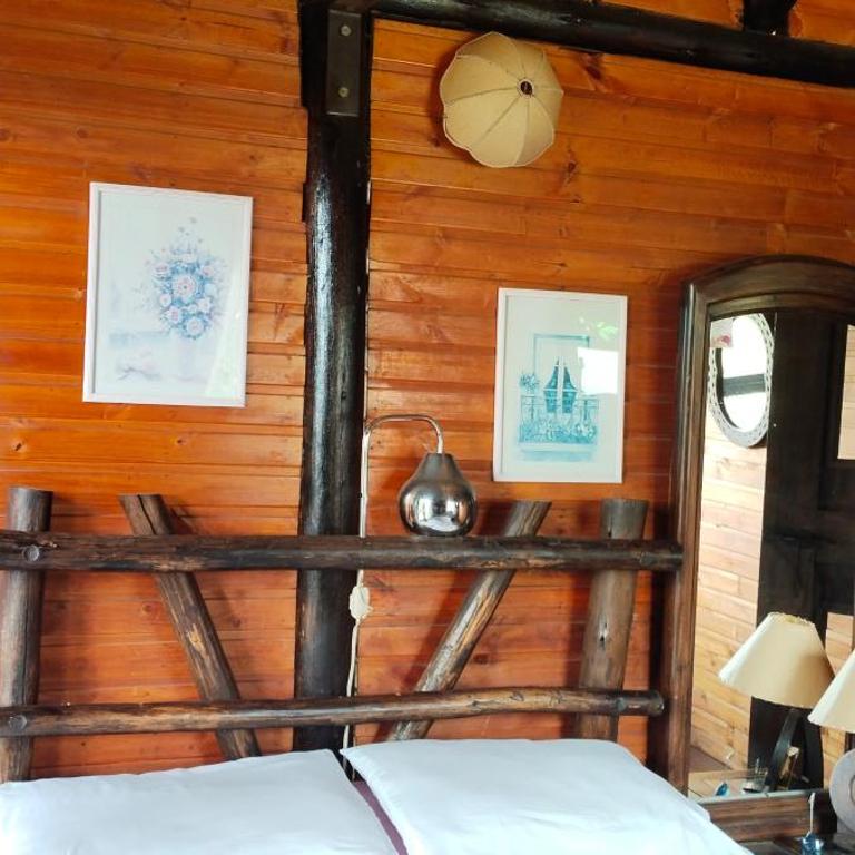 De la Montaña - Two-Bedroom House - 8