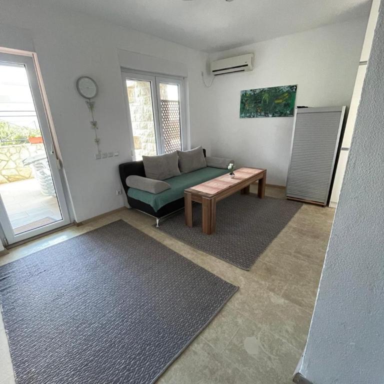 Villa Dobre Vode - Two-Bedroom Apartment - 8