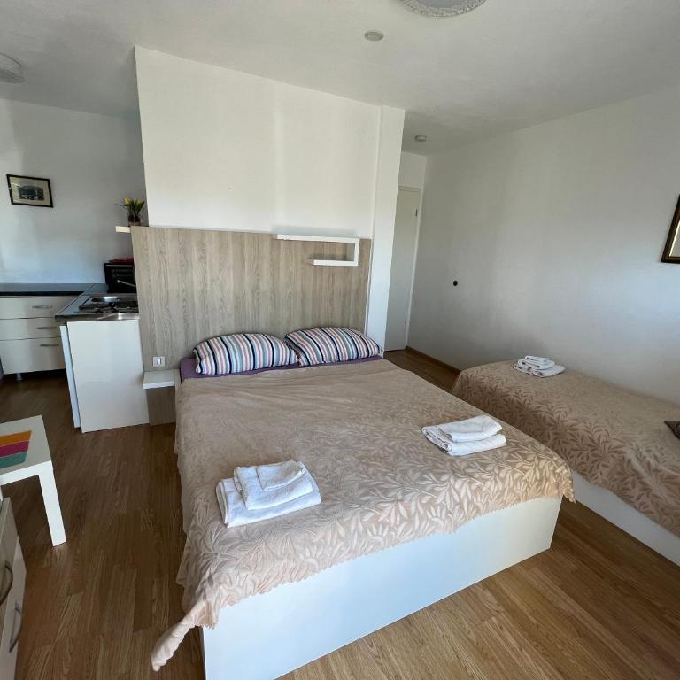 Villa Dobre Vode - Studio with Balcony and Sea View - 8