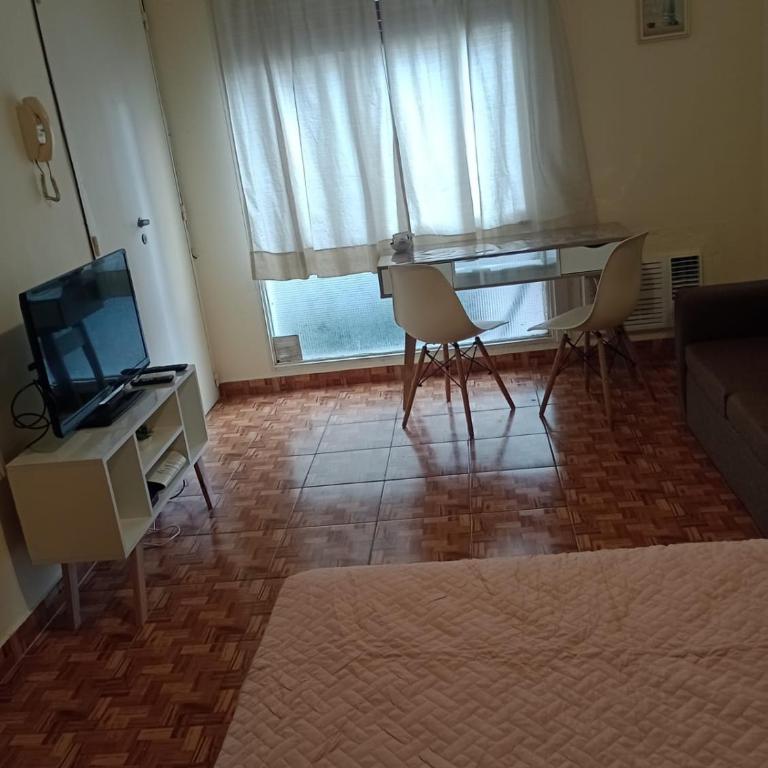 Centro ,Cómodo Monoambiente sobre Avenida Callao - Apartamento Estudio - 1 cama doble - 3