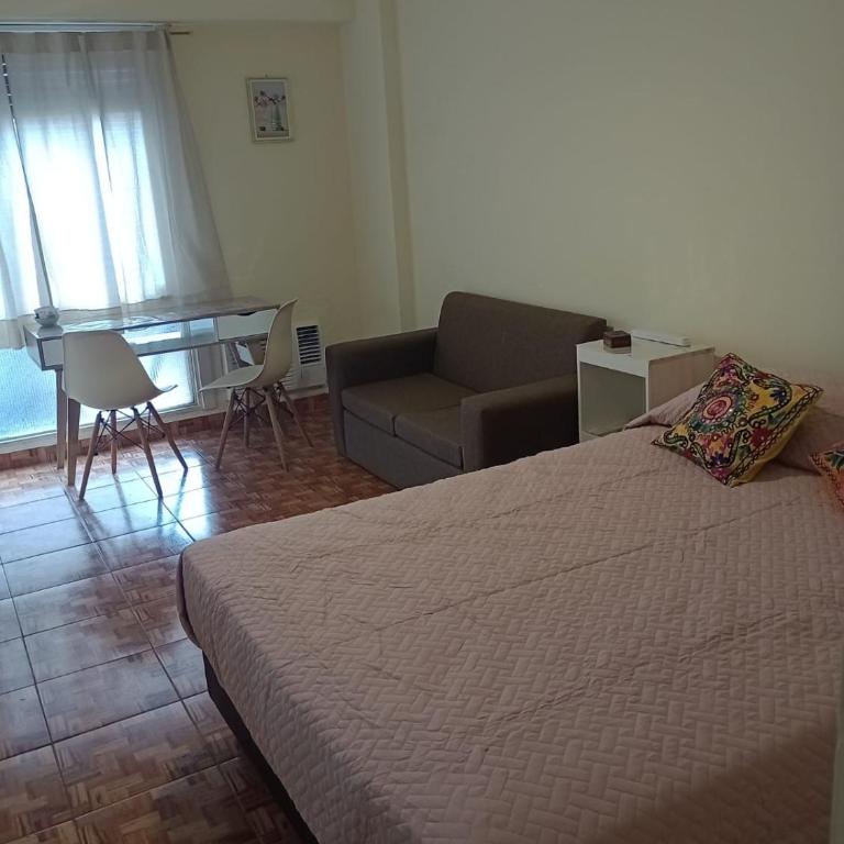 Centro ,Cómodo Monoambiente sobre Avenida Callao - Apartamento Estudio - 1 cama doble - 2