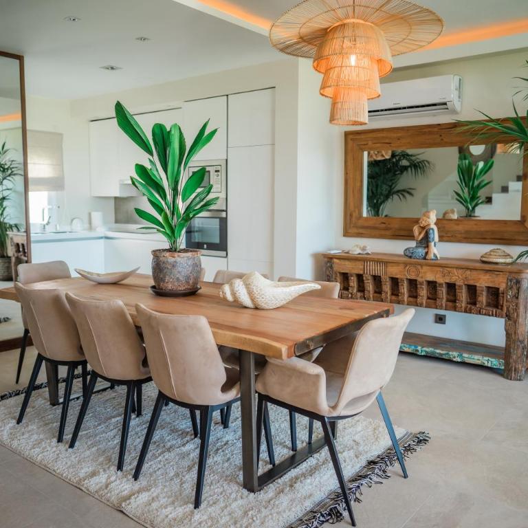 Casa Elegancia - Beach Paradise - Four-Bedroom House - 32