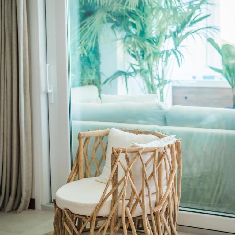 Casa Elegancia - Beach Paradise - Four-Bedroom House - 33