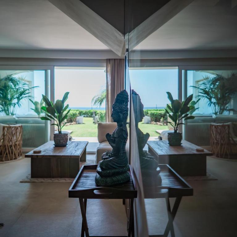 Casa Elegancia - Beach Paradise - Four-Bedroom House - 44