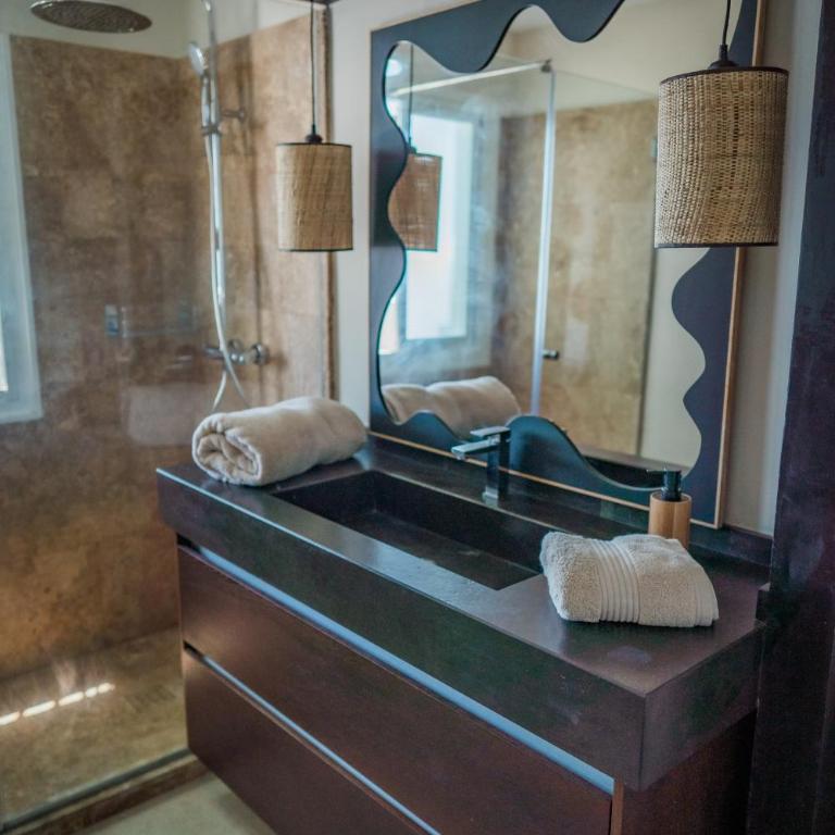 Casa Elegancia - Beach Paradise - Four-Bedroom House - 52