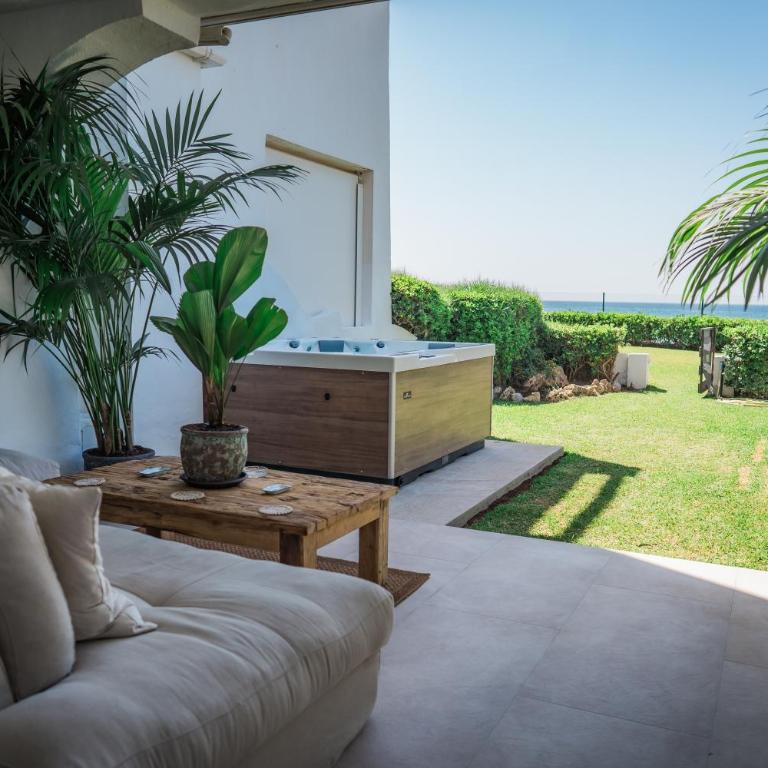 Casa Elegancia - Beach Paradise - Four-Bedroom House - 55