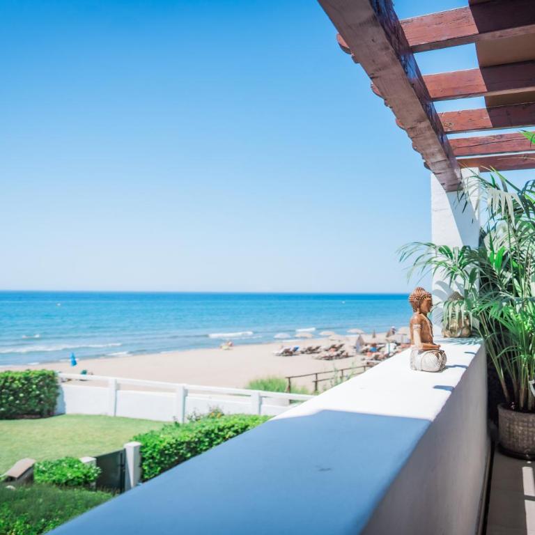 Casa Elegancia - Beach Paradise - Four-Bedroom House - 75