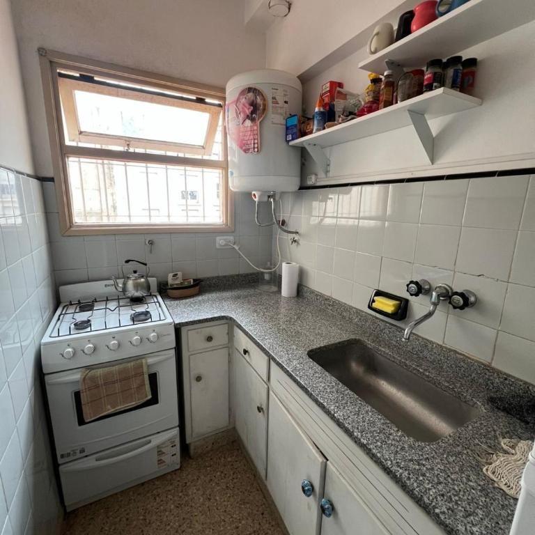 ambiente 2 cuadras al mar zona Guemes - One-Bedroom Apartment - 6