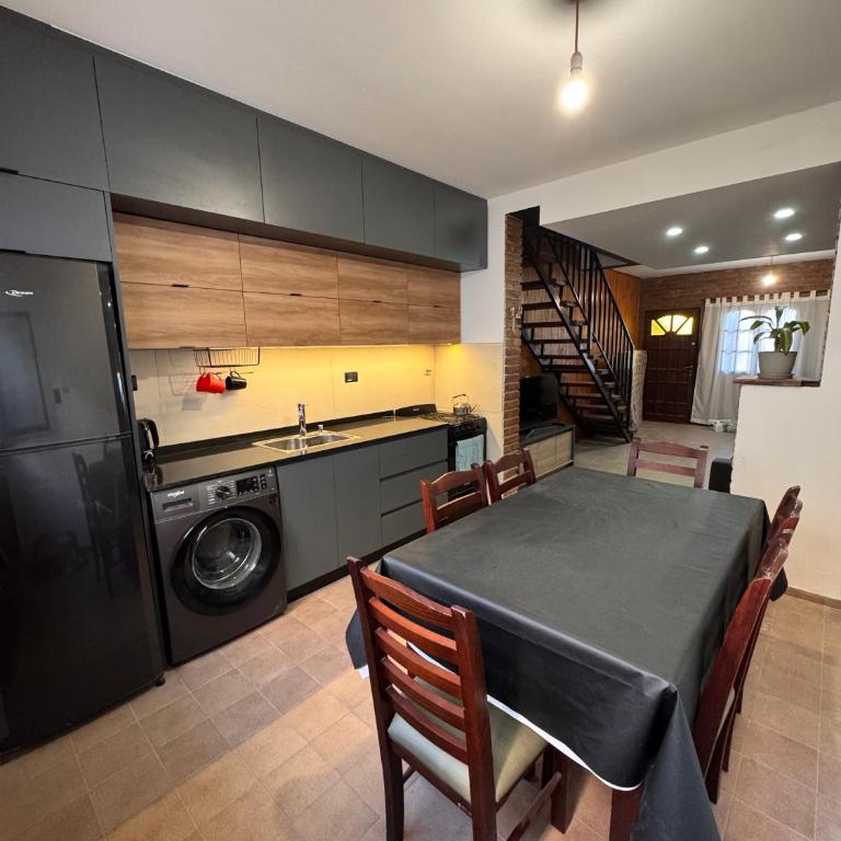 Duplex con patio y asador buena ubicacion - Apartamento de 2 dormitorios - 1