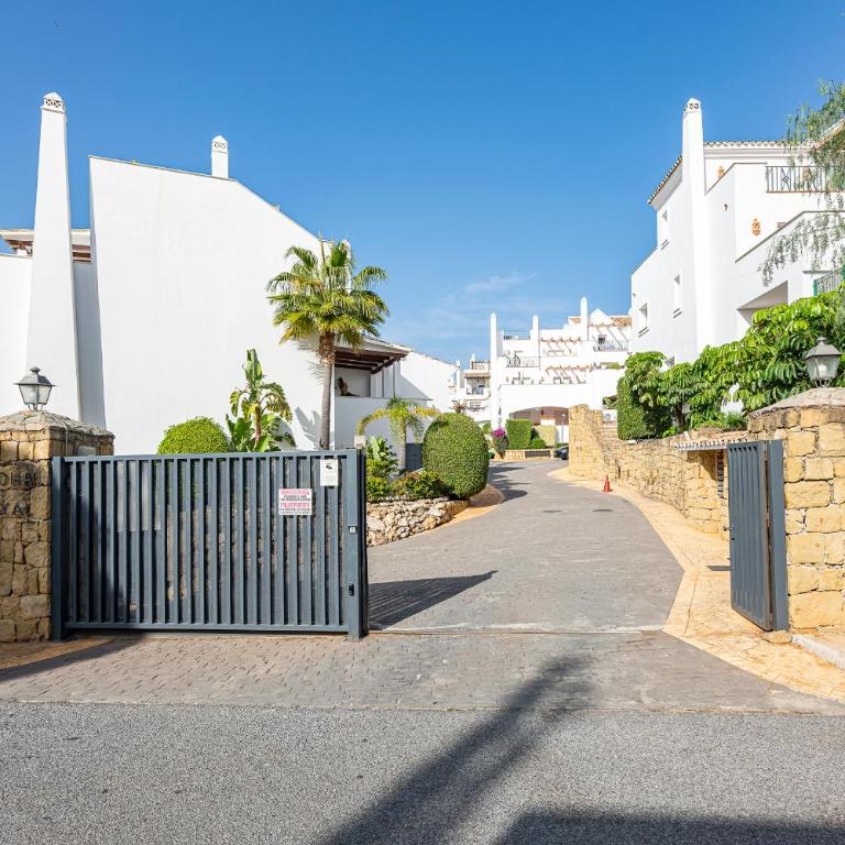 Aloha Royal Marbella, 2BR Wonderful apartament in Nueva Andalucia - Apartamento de 2 dormitorios - 21