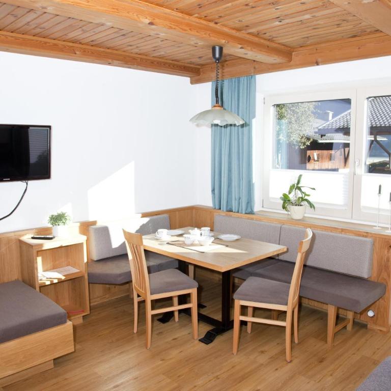 Ferienwohnungen Mauracher - Deluxe Apartment mit 1 Schlafzimmer und Gartenblick - 3