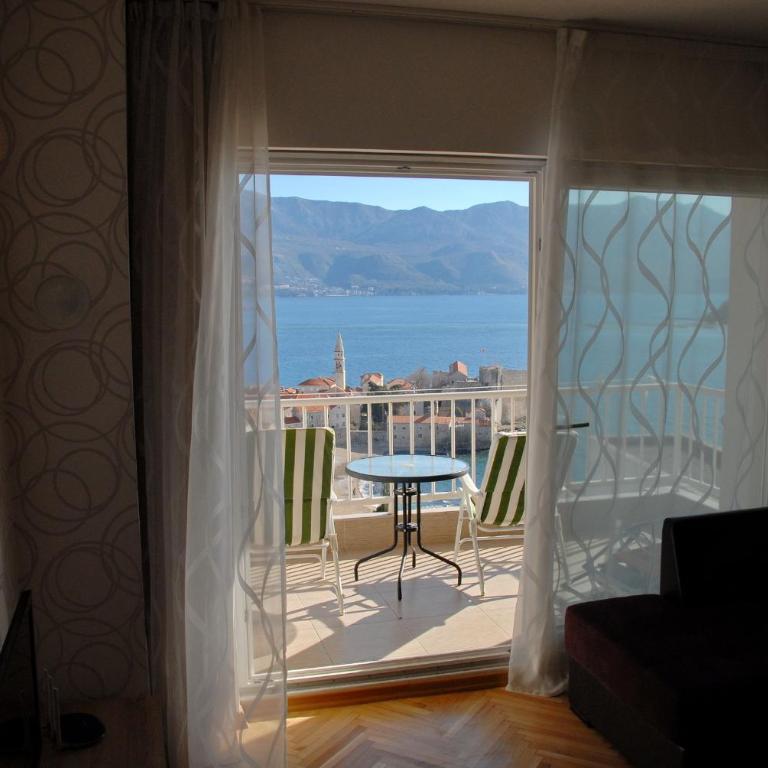 Apartments Inspiration - One-Bedroom Apartment with Balcony and Sea View - 30