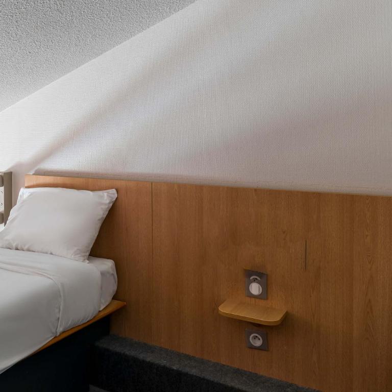 B&B HOTEL Troyes Barberey - Chambre Quadruple - 9