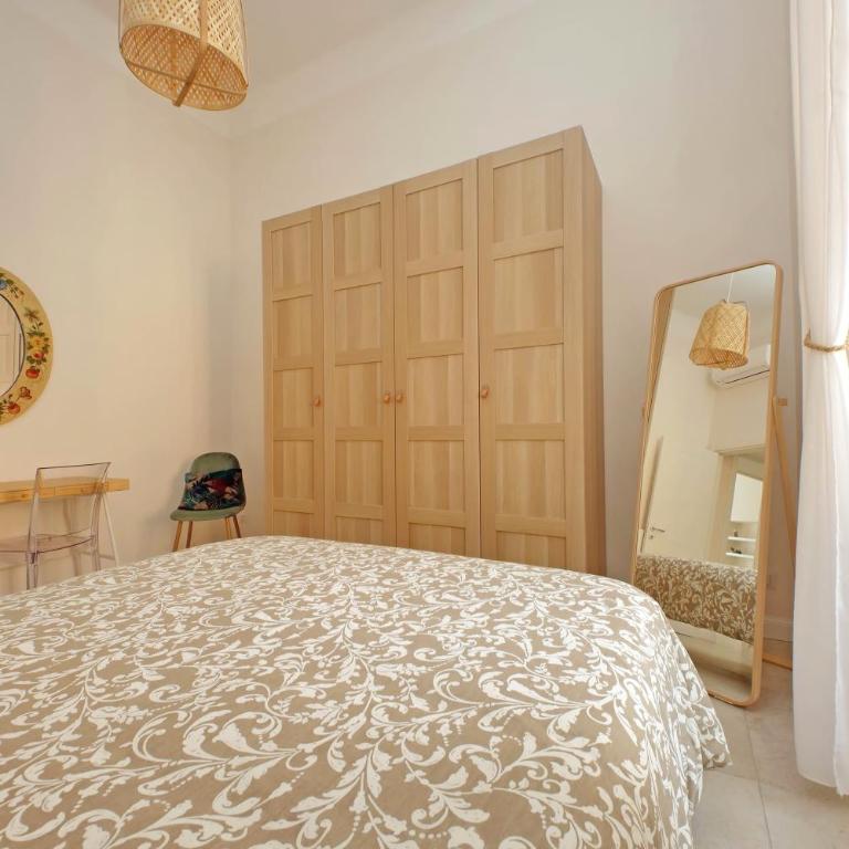 Balconcino romantico a via Aosta - Appartamento con 2 Camere da Letto - 42