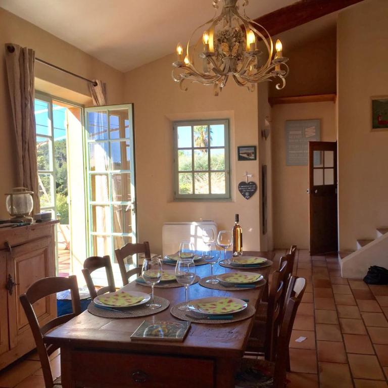 Mas Chamarel à Sanary-sur-Mer au milieu des vignes et oliviers - Villa - 8